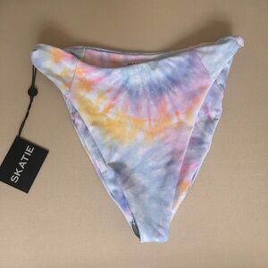 Skatie - Salty Bottoms - Tavarua - NWT